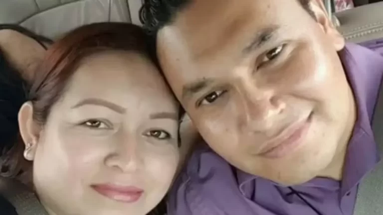 Casal morre durante briga em casa e filho só percebe horas depois de tirar o fone