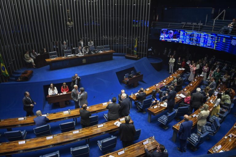 Governo sofre derrota no Senado sobre emendas parlamentares