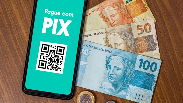 Pagamento via pix sem precisar entrar no app vira realidade e cuidados precisam ser tomados; veja como se proteger