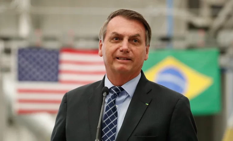 Comitê parlamentar dos EUA critica decisão que impede Bolsonaro de estar na posse de Trump